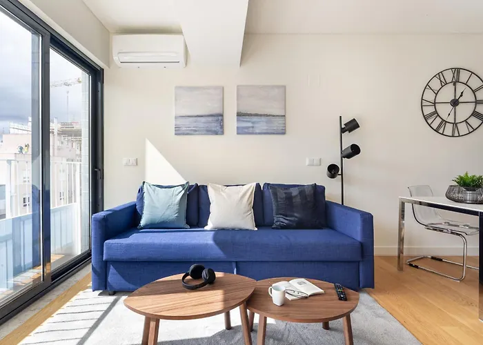 Joivy Chic Apt With Balcony Near Liberdade Avenue